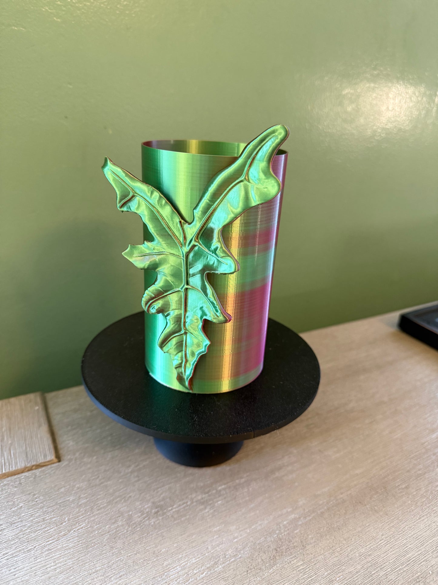 Nobilis Leaf Planter - Large